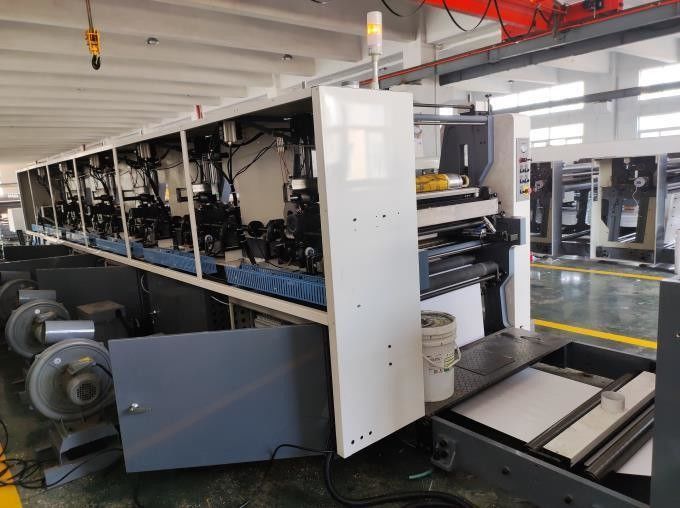 Impressora flexográfica com velocidade de impressão de 150 m/min e secador UV IR