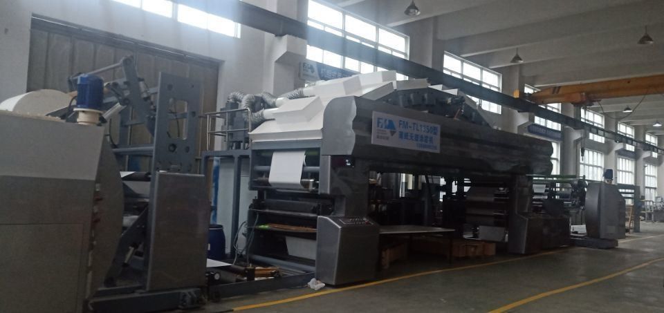 Secagem IR a Ar Quente Máquina de Filme de Laminagem de Controle de Computador Para 1350mm Max. Largura da Teia