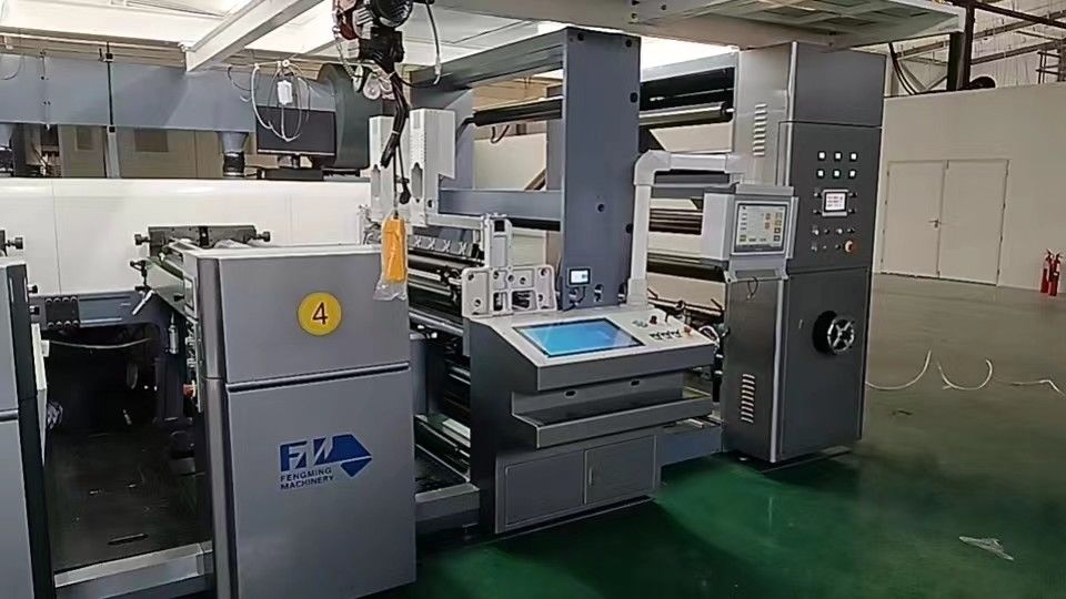 Max.Velocidade mecânica 150m/min Unidade de impressão Flexo para grande rewinder Diâmetro 1524mm