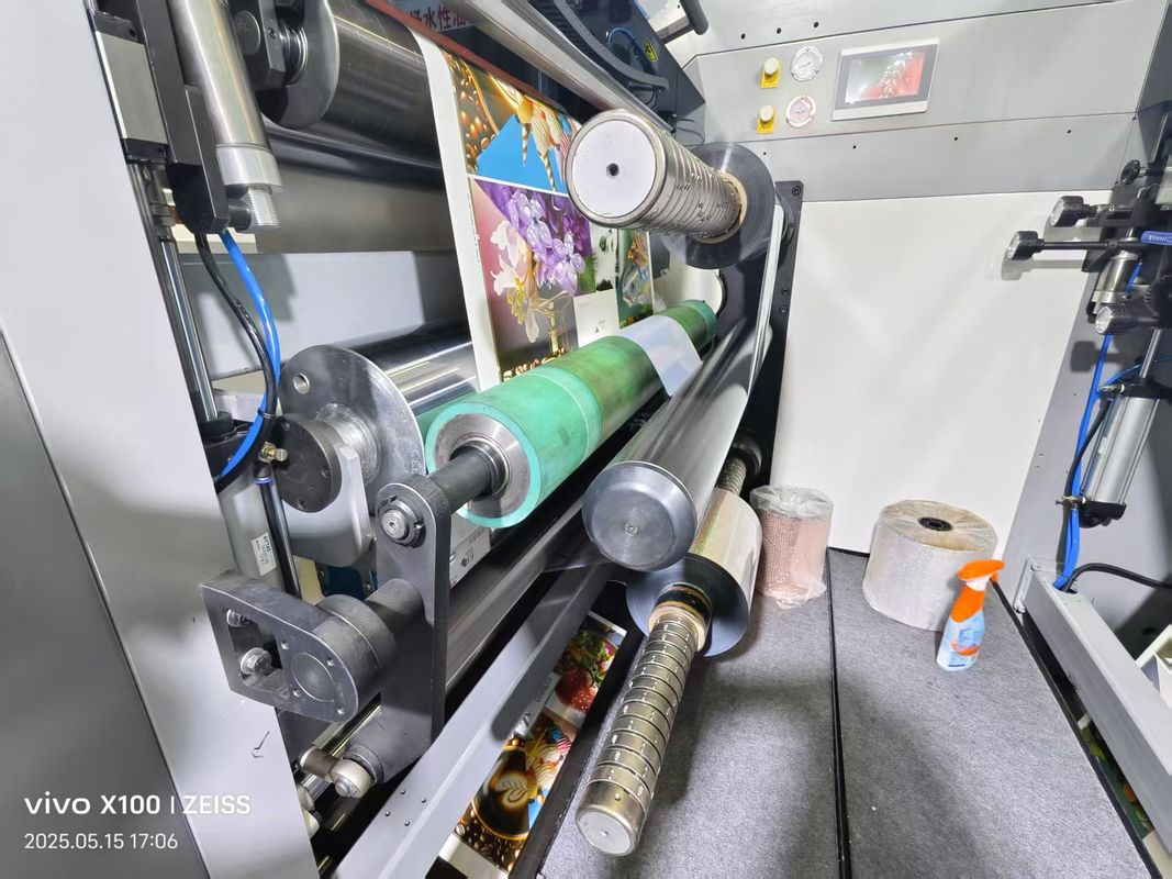 Máquina de impressão automática de alta qualidade de rolo para rolo tipo pétala modelo servo completo flexão em linha
